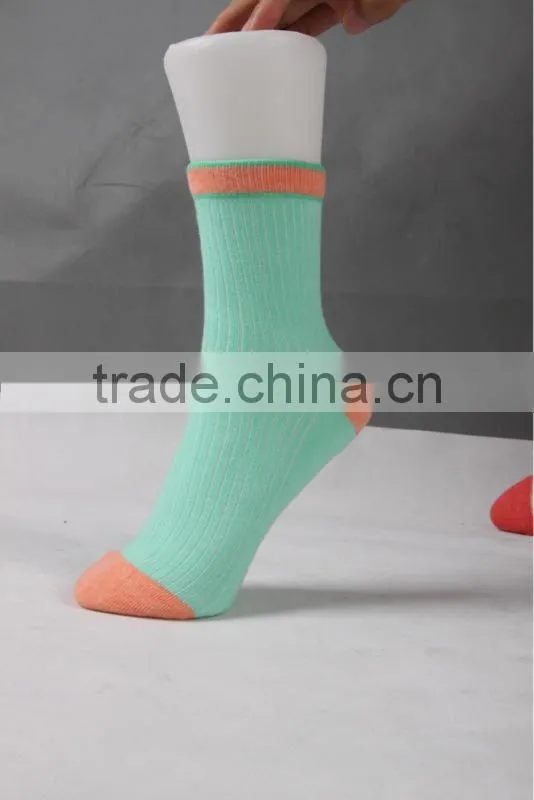 Women solid color ankle socks