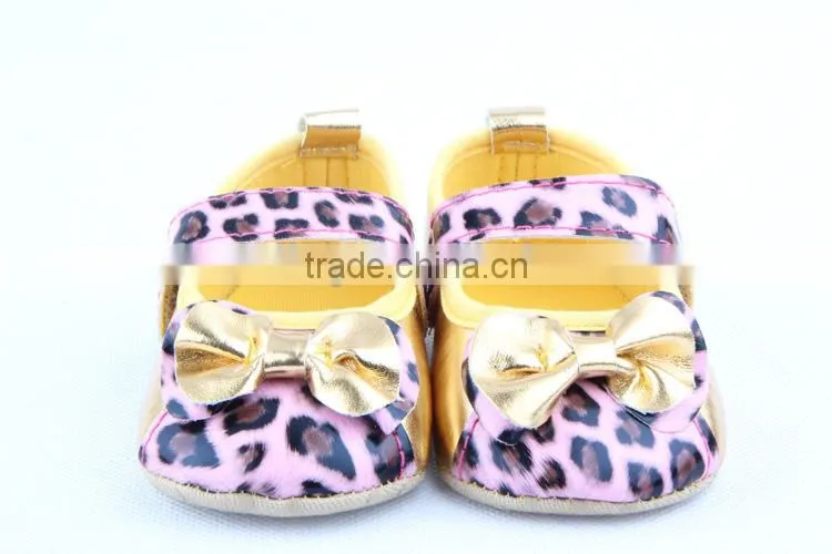 2014 fashion new arrival baby girls leopard leather shoe brand new baby girls leather shoes