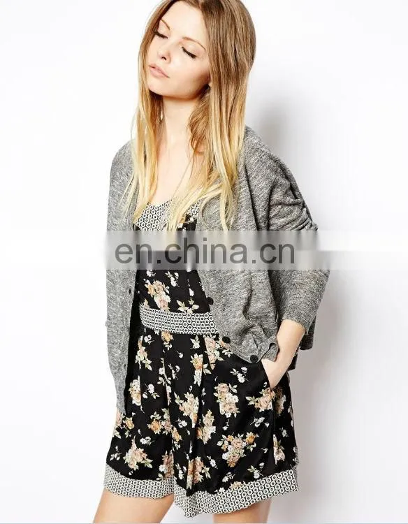 wholesale new fashion thin breathable jacket with v- neckline and long sleeve design and various color
