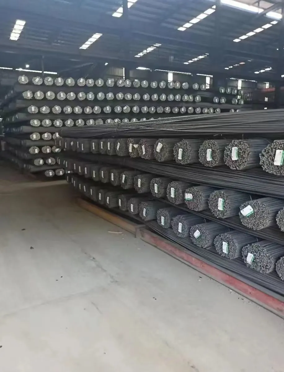 Varilla de acero corrugada: Especificaciones, grados, aplicaciones y guía de exportación