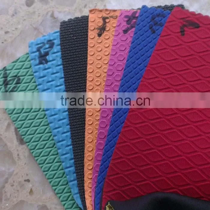 Neoprene with Sharkskin deboss pattern embossed for oven mitt