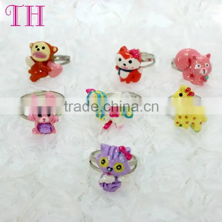 happy glitter face shaped ring plastic toy kids finger plastic ring for children