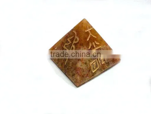 Crystal Quartz Narmada Lingam : Wholesaler Narmada Lingam