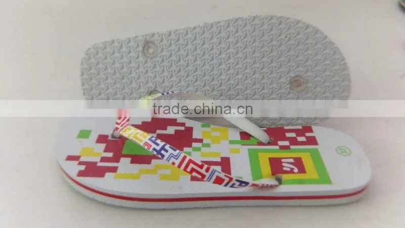 2016 new design of ladies slipper