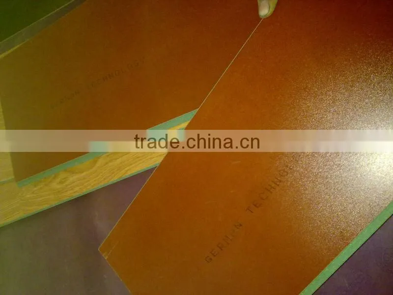 Waterproof laminated flooring