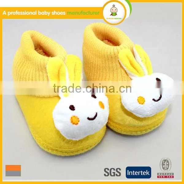 hot sale high quality cute lovely rabbit pattern boy girl comfortable soft sole warm winter house baby walking shoes