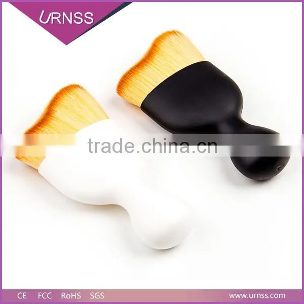 Curved Makeup Face Brush