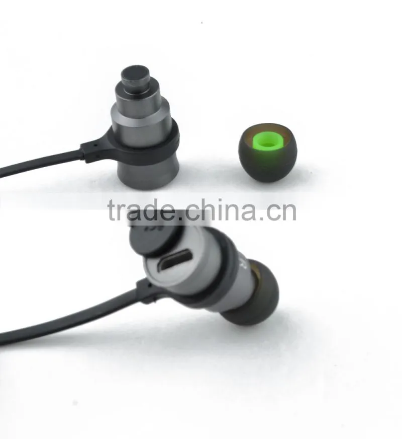 Light weight waterproof sports bluetooth earphone