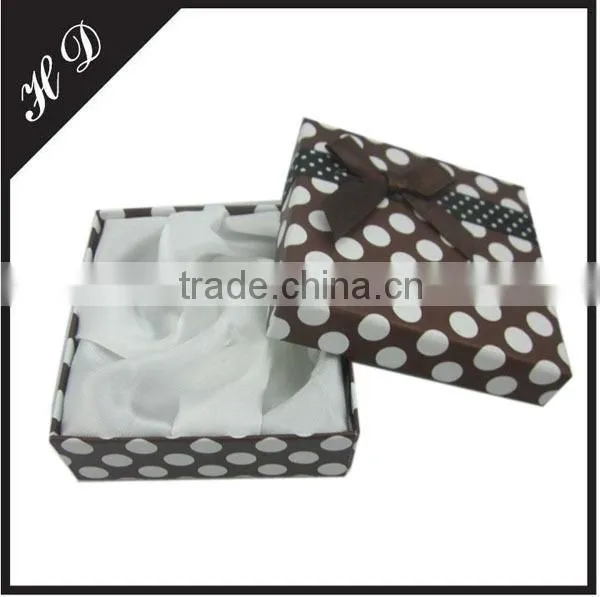 Jewelry Necklace Box With Satin Cloth