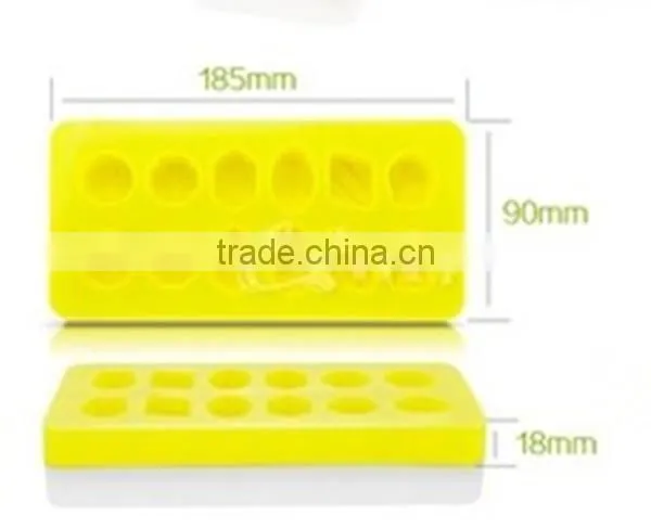 various shaped non stick silicone moldes dos doces