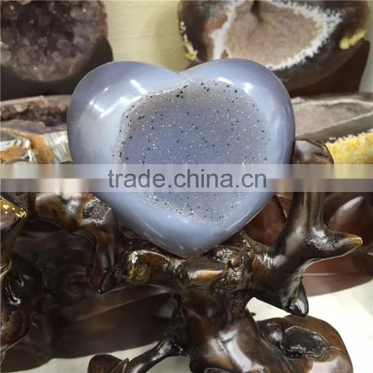 Natural Agate Geode Heart Shaped Stone Crystal Ornaments