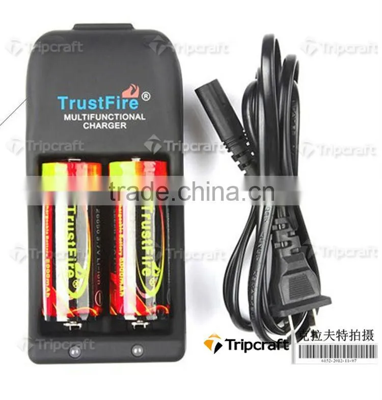 TrustFire DF003 x XM-L T6 Emitters 3800-Lumen Diving Flashlight 26650 AND Charger