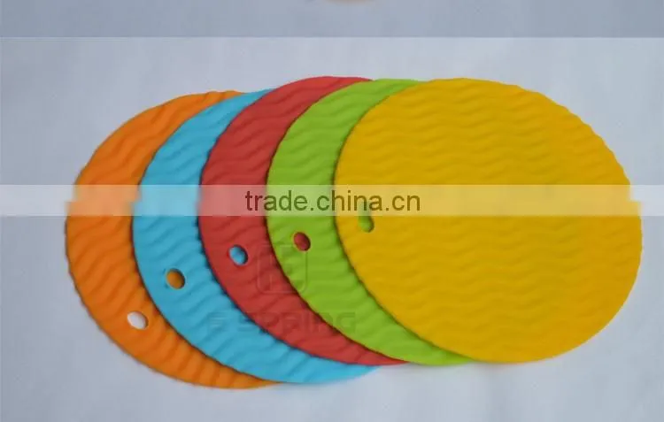 Kitchen Tools Hot Pan Pot Non Slip Washable Silicone Heat Mat