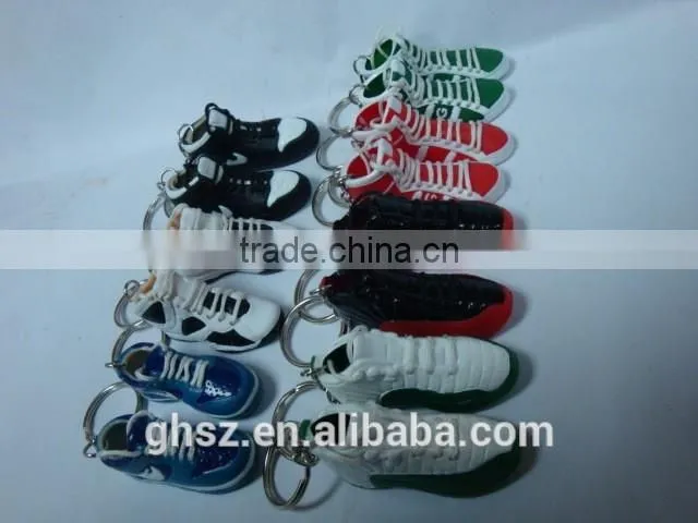 Customized 3d sneaker keychain/3D PVC keychain