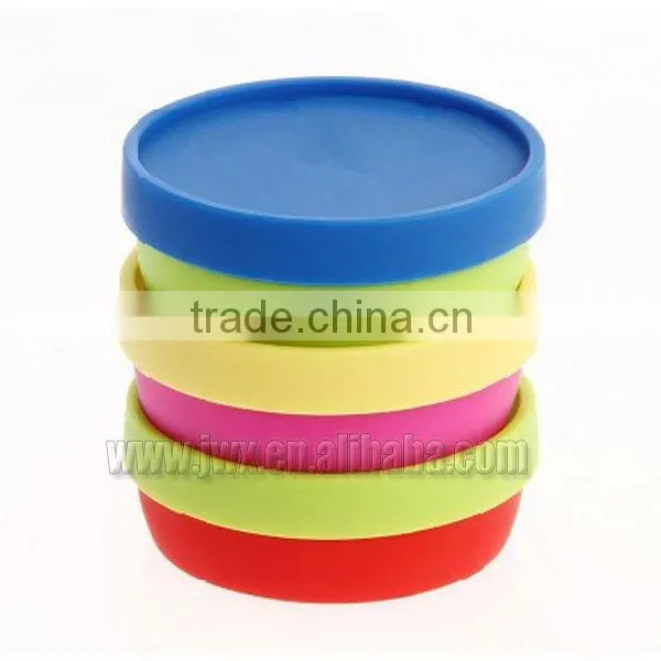 Collapsible silicone travel cup in beautiful candy color
