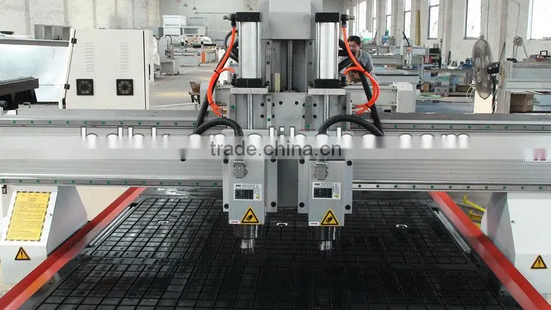 ATC wood carving machine with drill and saw blade