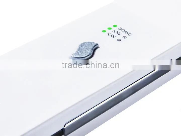 3 in 1multifuncational Ultrasonic Galvanic Beauty Device