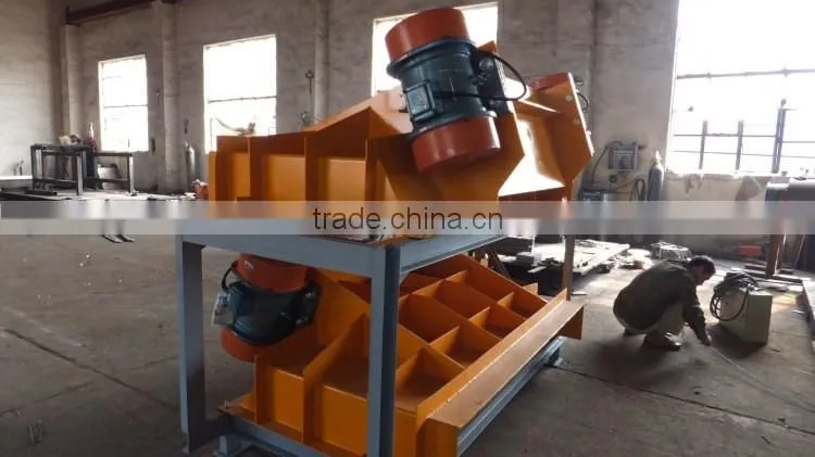 Vibrating Feeder Hopper used in Recycling Line