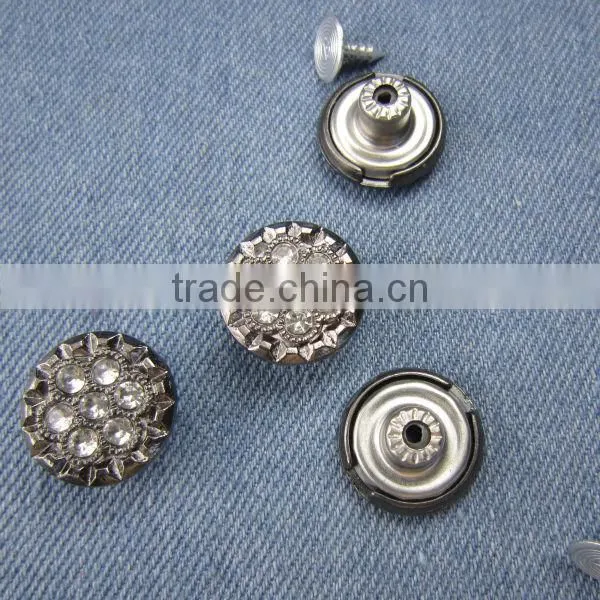Rhinestone Noble Jean Buttons metal detector