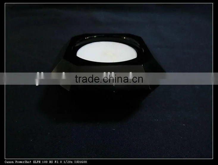 Crystal candle holder in candle holder