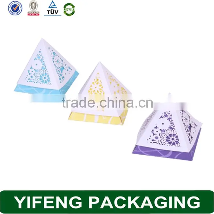 Hot in alibaba pyramid shape wedding favor box or paper candy box