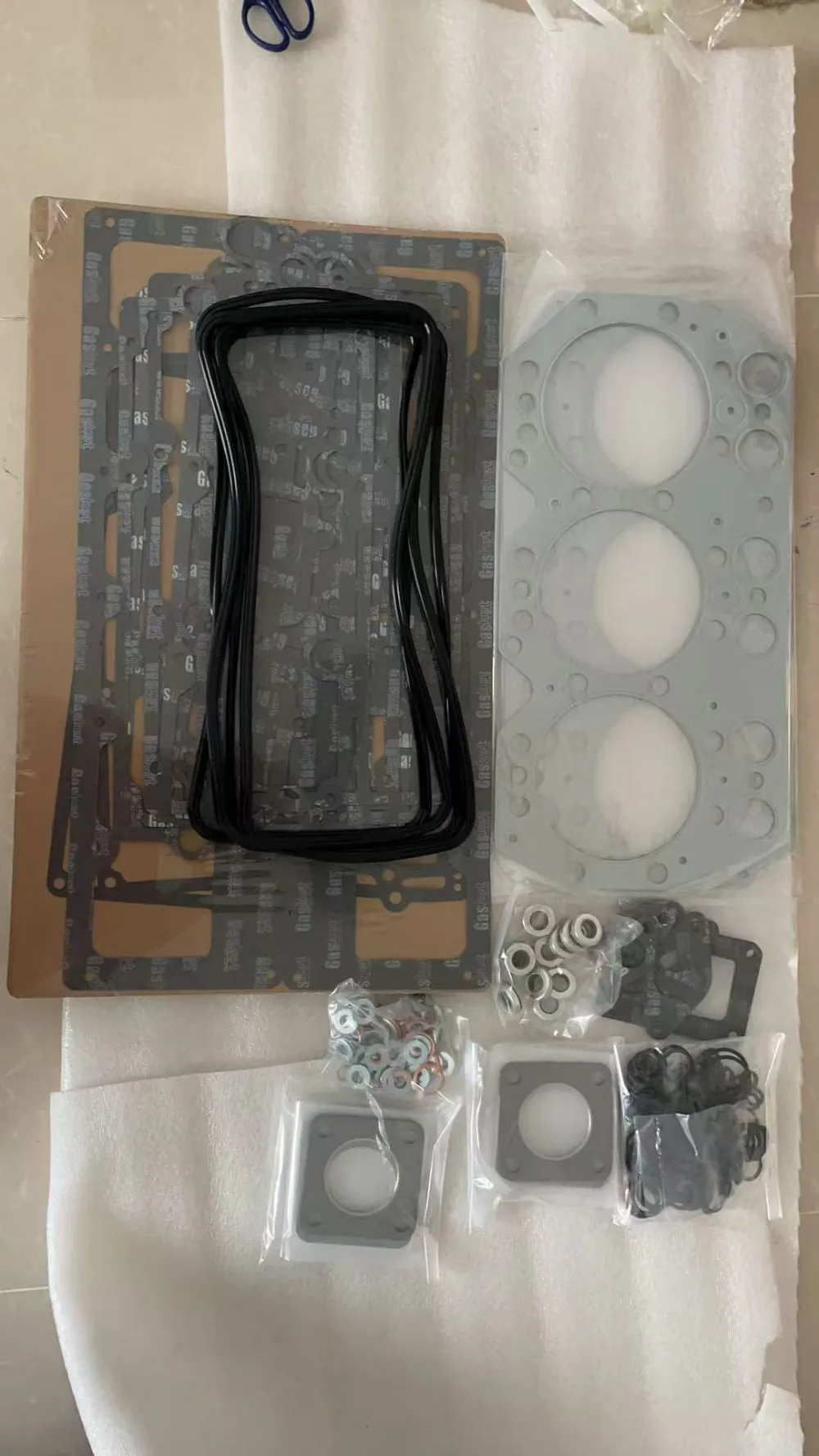 Aftermarket Perkins marine engine part upper gasket kit CVK504 for Perkins 3012 marine engine.jpg