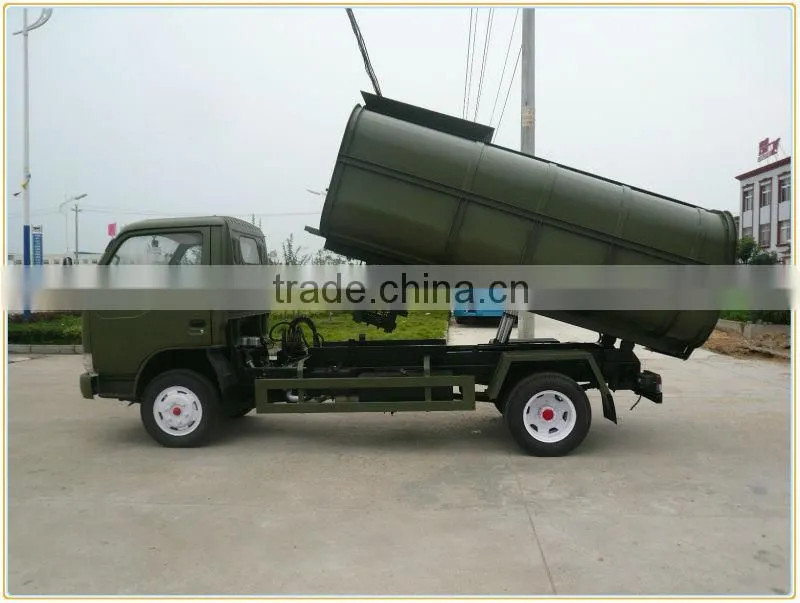Dongfeng 4x2 small garbage truck ,self-loading garbage truck