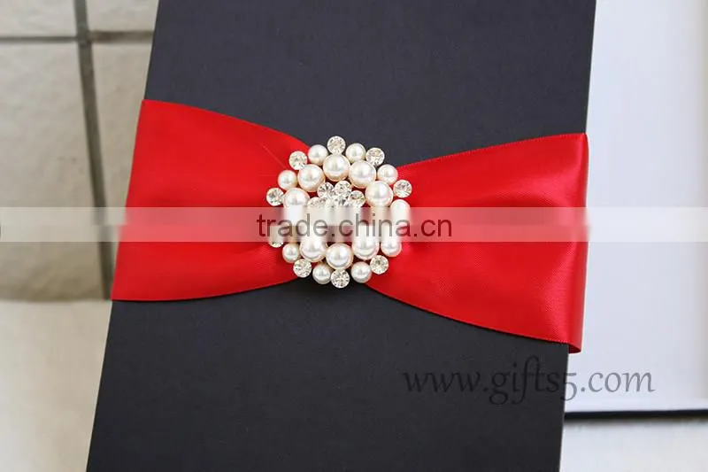 Unique Wedding Invitations Box with brooch