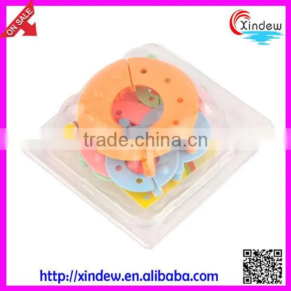 Plastic knitting loom for pom poms,Knitting loom for making pompon,pompon knitting loom set
