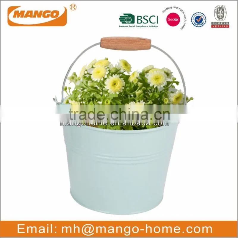 Simple Metal Kitchen Canister set