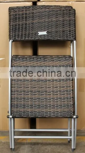 2015 basic style cheap rattan outdoor dining set round table and fold up chairs