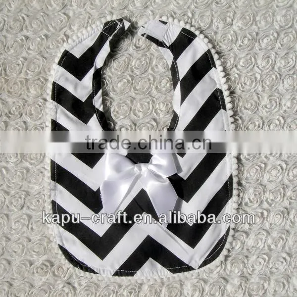 New style quatrefoil baby bibs with bow
