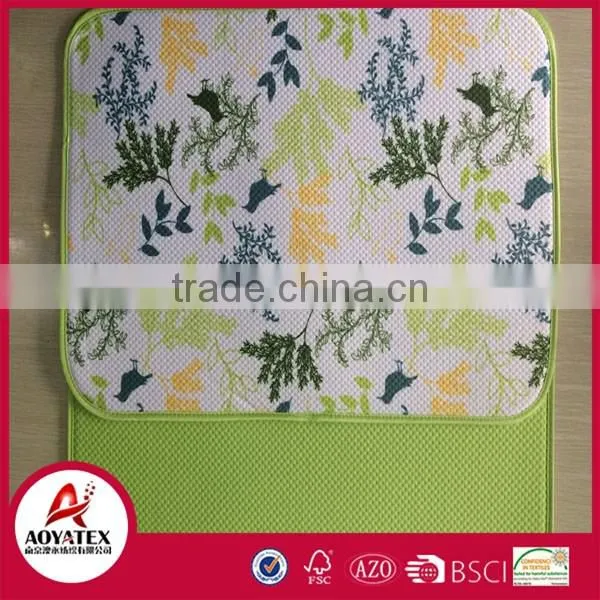 2016 popular floral printed brick material dual purpose table place mat for home use