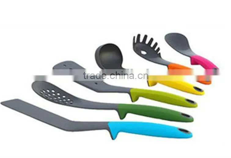 Nylon cookware sets with mix color handle