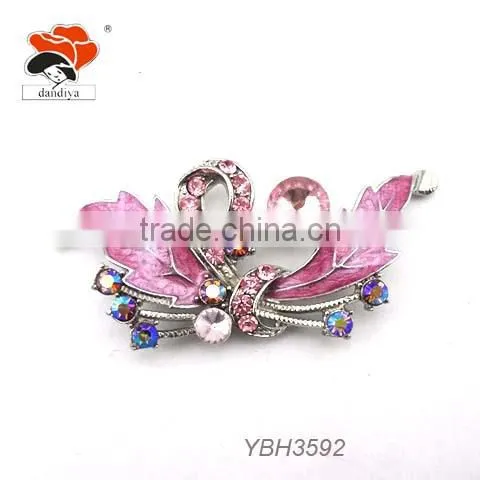 Latest Trendy Alloy Design Christmas Bell Crystal Rhinestone Fancy Brooch Jewelry