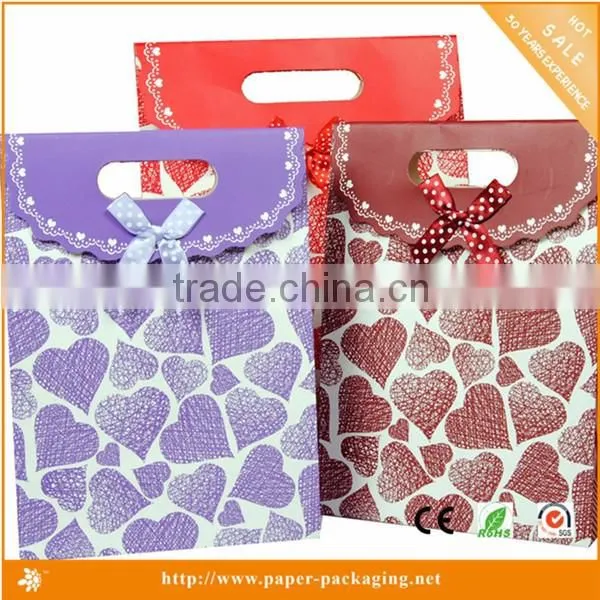 Romantic cute gift cheap paper bags wholesale