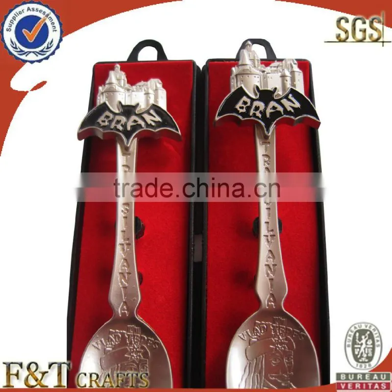 Zinc alloy high quality pearl nickel souvenir spoon for your desgin