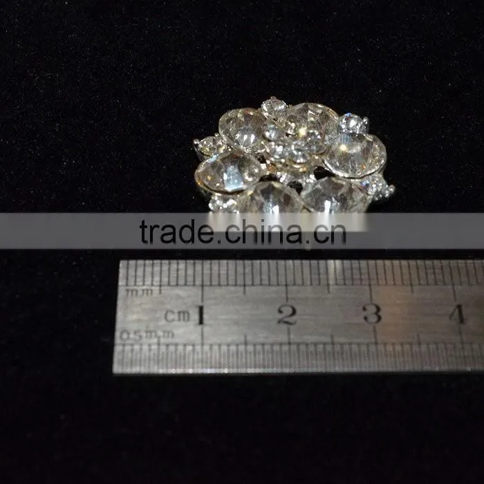 Latest factory direct brooches for wedding invitation