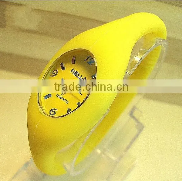 2013 Popular hot selling smart watch