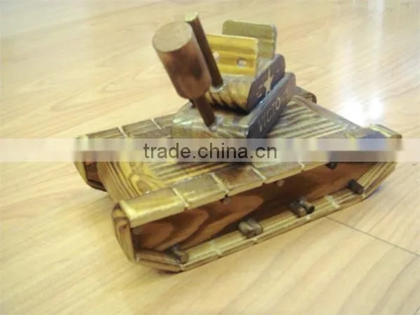 Wholesale interesting tank shape musical wood toy