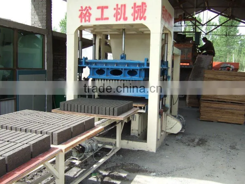Professional supply full automatic cement concrete hydraform brick making machine