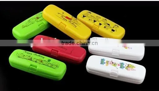 plastic glasses case