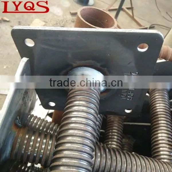 Adjustable forkhead jack scaffolding forkhead support