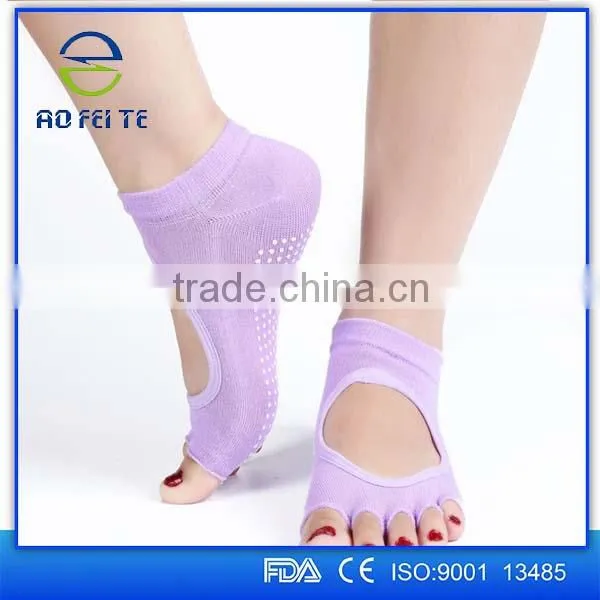5-Toe Yoga Socks for Exercise, Pilates & Workout