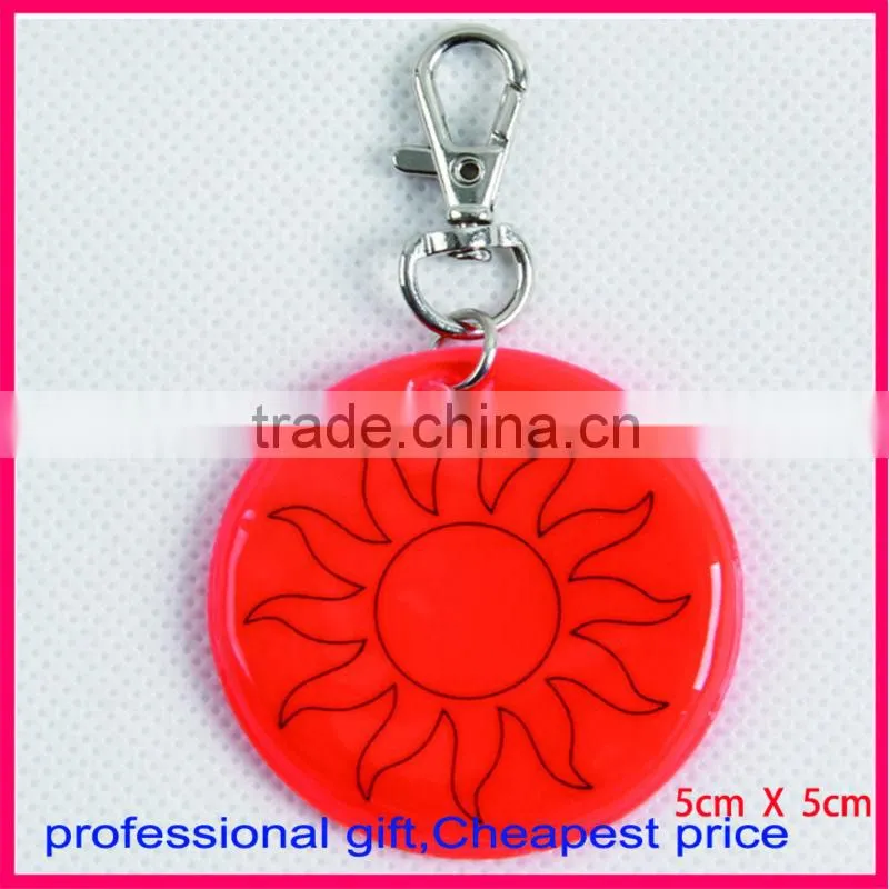 2014 hot sale beautiful souvenir keychain with best price in China
