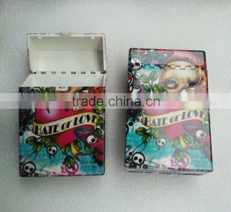 Plastic cigarette case. painted plastic cigarette case.
