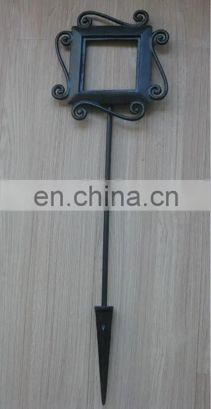 sublimation ceramic tiles with wrought iron garden stake