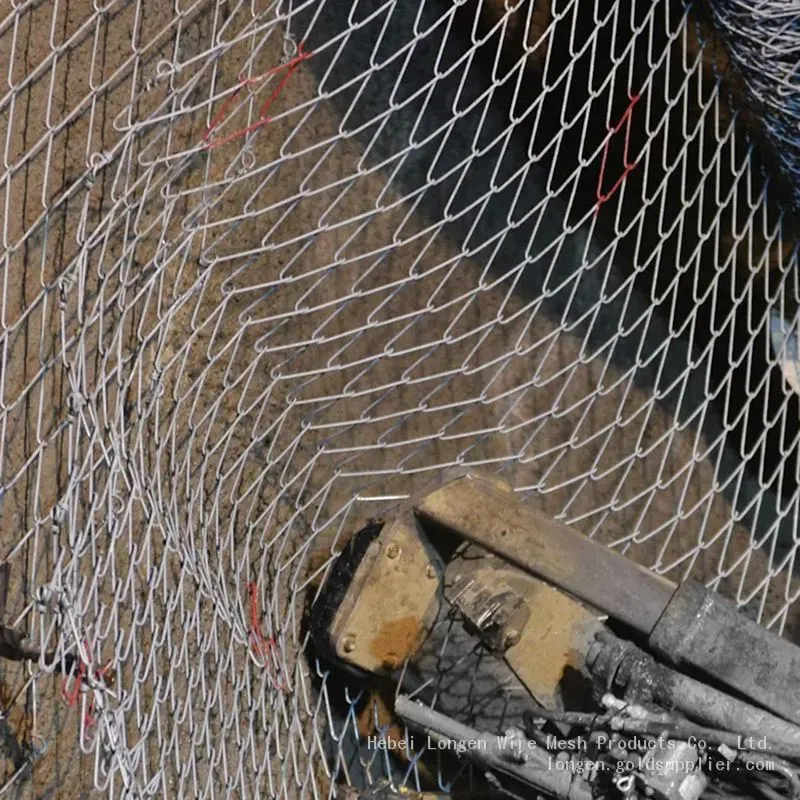 vik_heroimage-chainlink-mesh