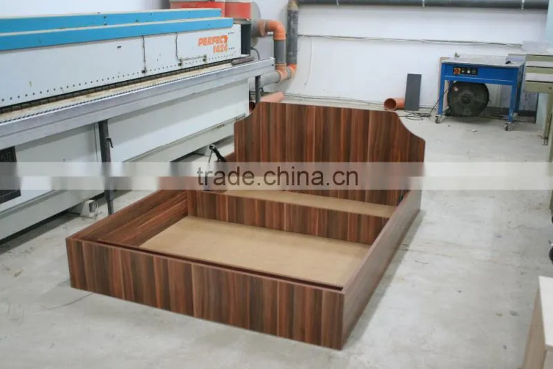Double size lift up storage bed