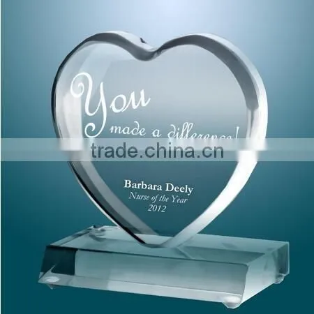 2016 New Design Heart Shaped Professional Acrylic Trophy